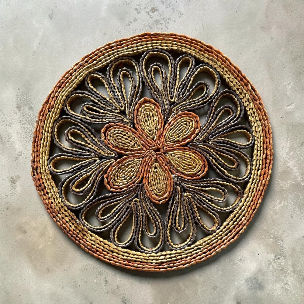Woven Wicker Rattan Raffia Floral Trivet Hot Pad Boho Kitchen Wall Decor 7"